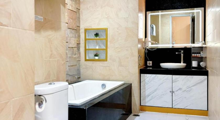 Image of King Suite 3