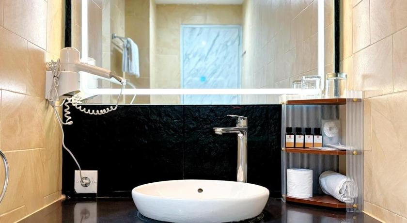 Image of King Suite 5
