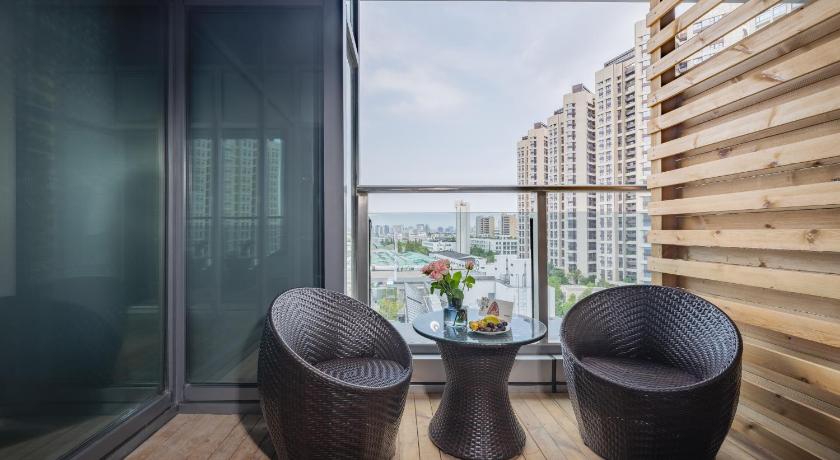 Atour Hotel Shanghai Daning Shibei High-Tech Park – Shanghai, DC