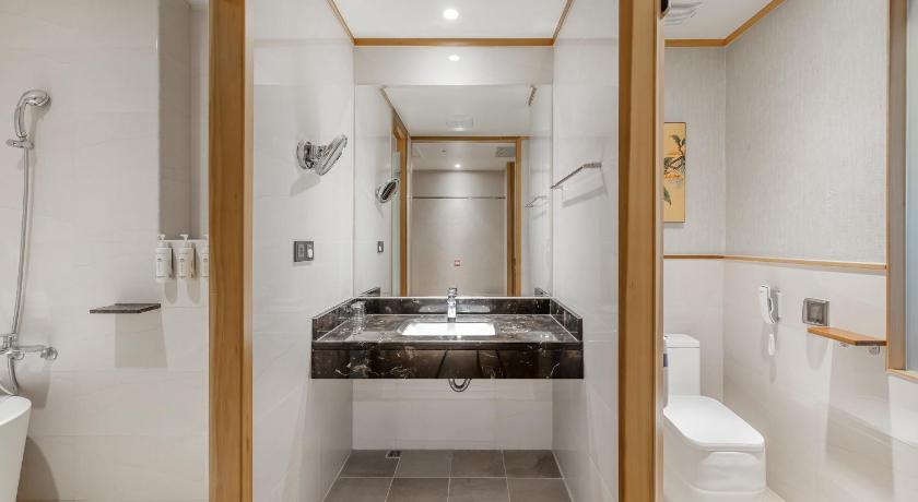 Image of Deluxe Double Room 5