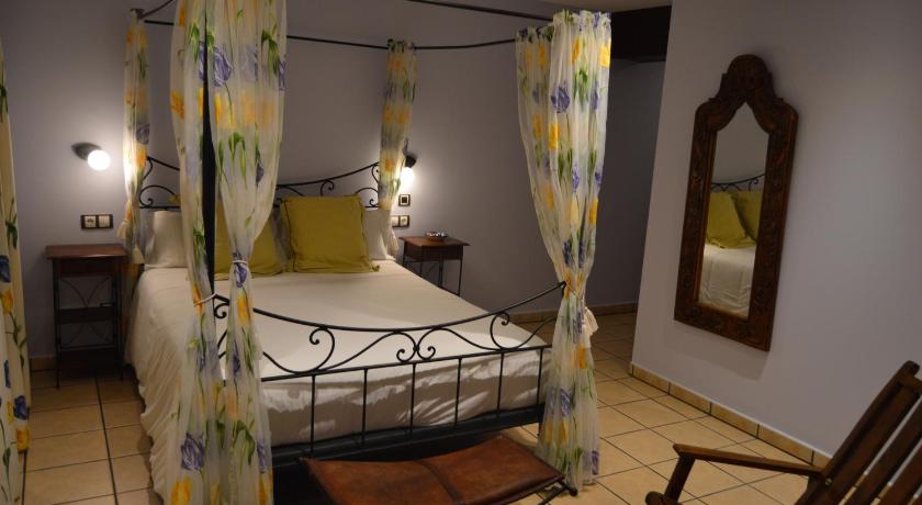 Image of Double Room with Mountain View 5