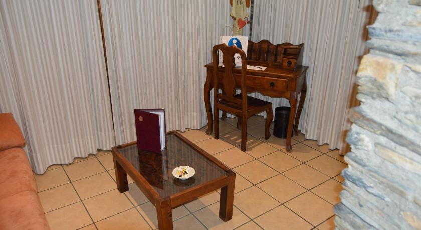 Image of Suite with Mountain View 15