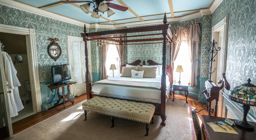 The Wallingford Victorian Inn