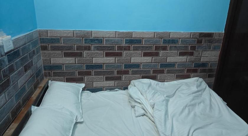 Deepak Guest House - image 29