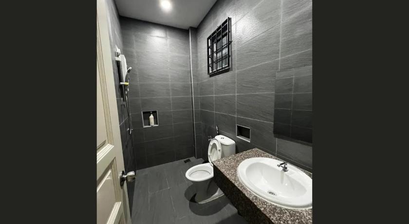 Image of Four-Bedroom House 9