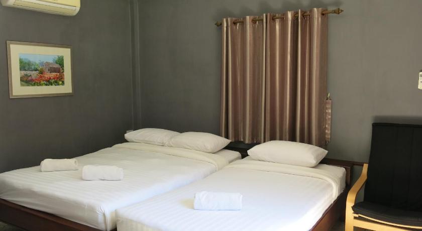 Image of Superior Bungalow 4