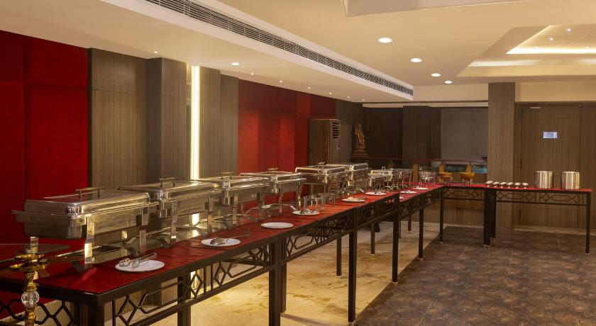 Hemaadri Grand – Hyderabad, IN