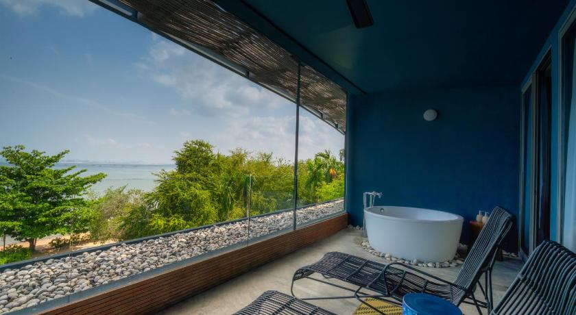 Image of Super Deluxe Sea View Room 1