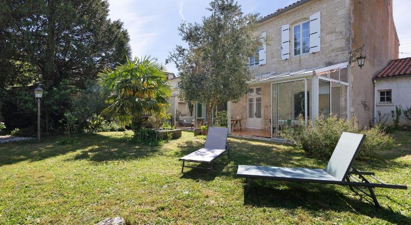 La Maison De Famille