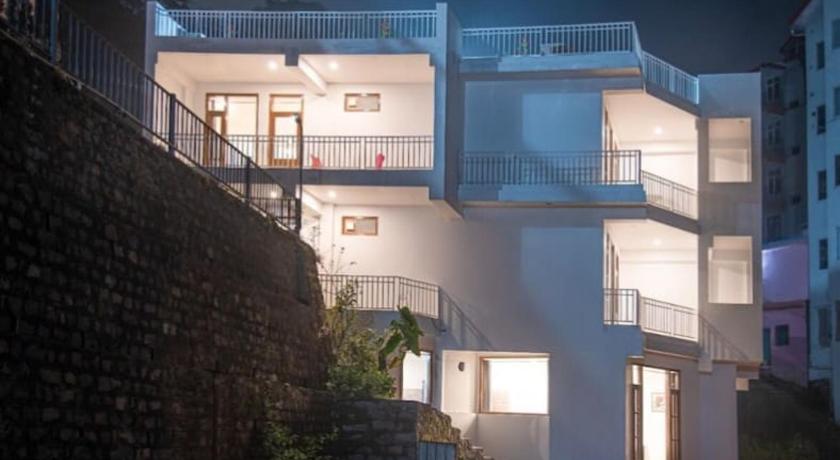 Silver Crest Hotel Kasauli