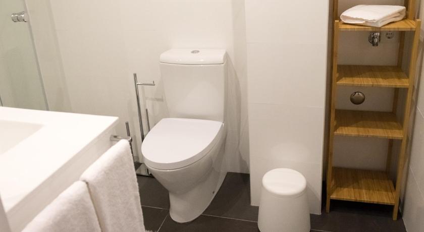 Simon Guest Apartments photo