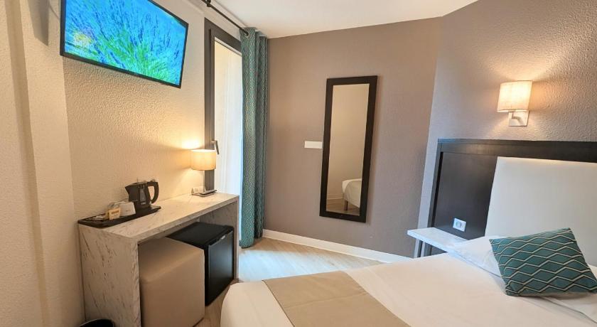 Image of Double Room - Sea Side 5