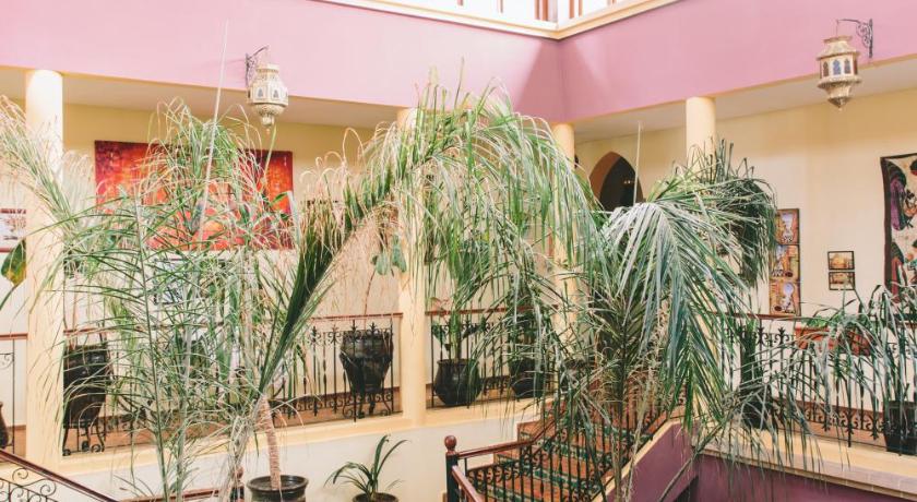 Riad Zahra photo