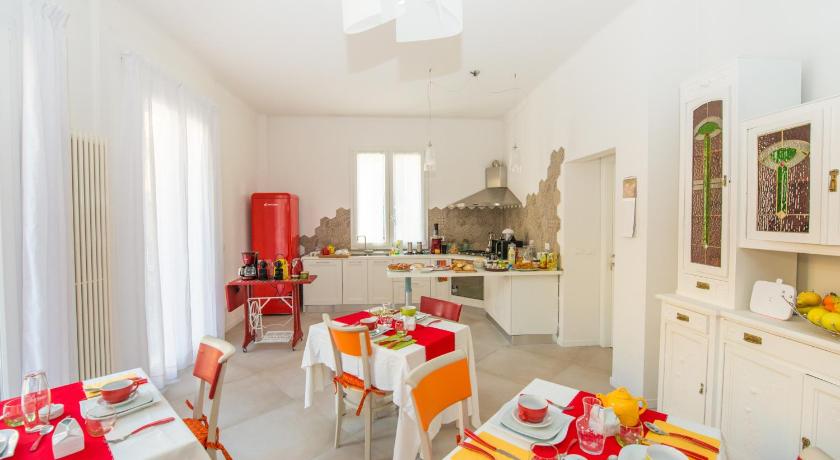 Image of Double Room - Single Occupancy - Breakfast Included In The Price 0