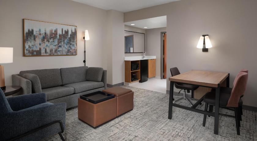 Image of 2 ROOM SUITE-2 QUEEN BEDS-NONSMOKING 3