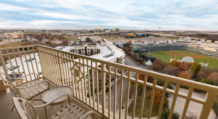 Image of 2 ROOM BALCONY SUITE-1 KING BED NON SMOKING 1