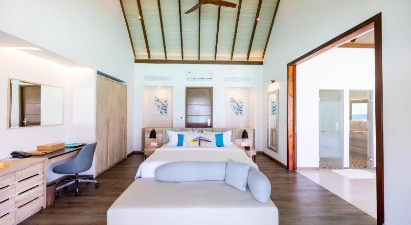 รูปของWater villa with private pool and Free access to sea plane lounge on Arrival 4