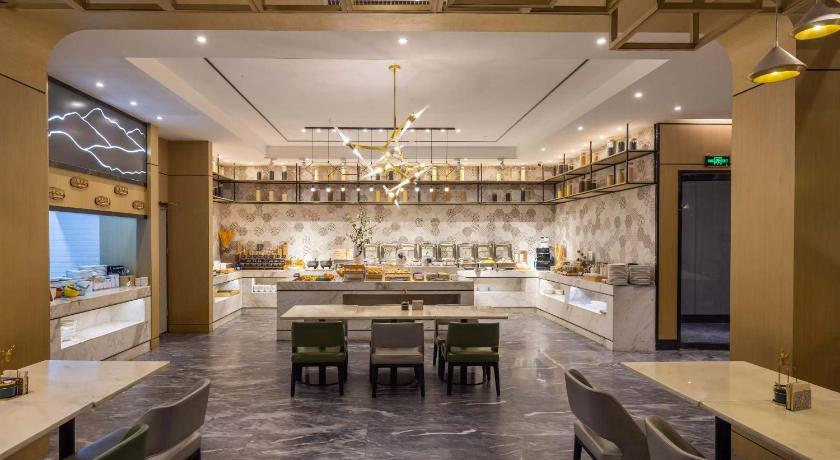 Atour Hotel Kunming Dashanghui – Kunming, MO