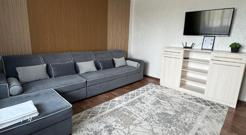 Квартира на Орбите 37