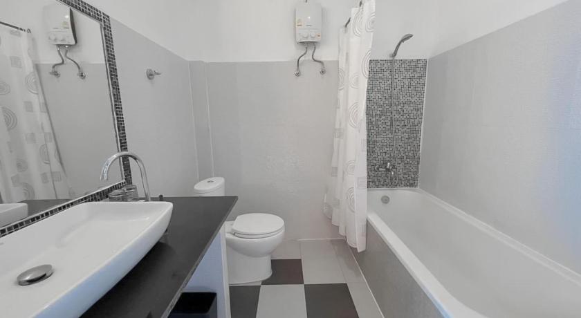 Image of Deluxe Room 2