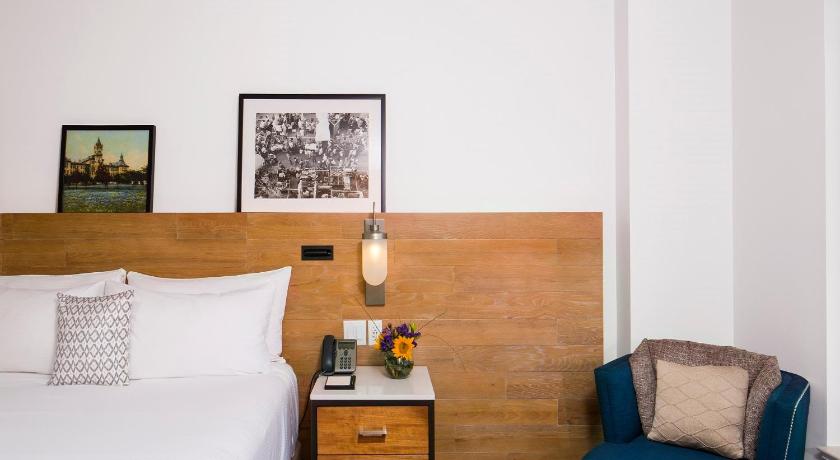 Image of King Room 4