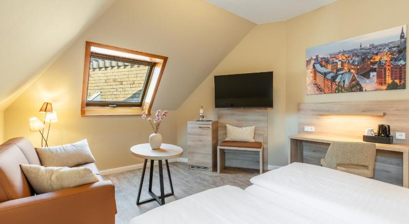 Image of Comfort Room 4