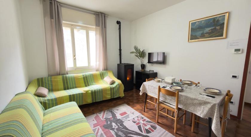 Vassena Lake House - Steps from Lake Como & Free Park