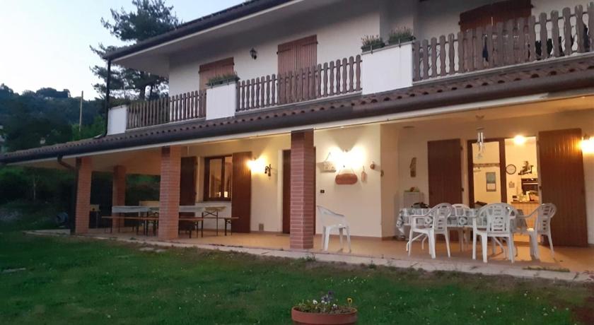 ROSSO DI SERA Bed & Breakfast