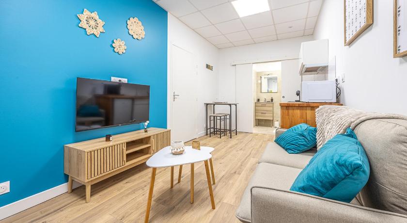 Foto L'Atelier Bleu - Neuf & Design - Cœur Saint-Maixent-l'École - Booking Diskon Spesial