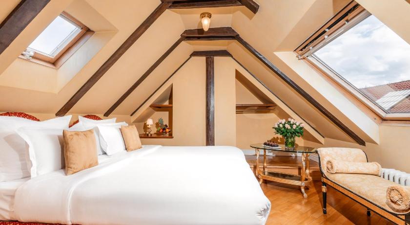 Image of Family Suite 3