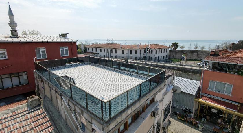 NAR HOTEL – Istanbul, FL