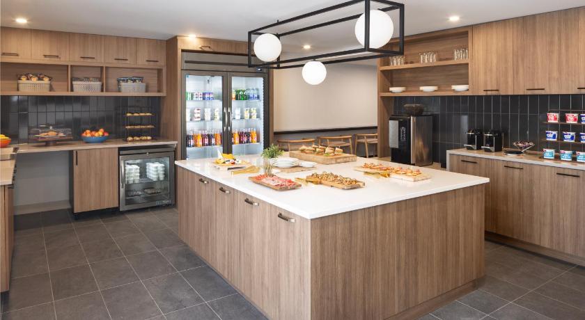 Image of King Room with Harbor View and Elite Pantry Access 2