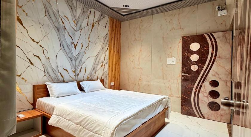 Saiprasad suite & stay - image 7