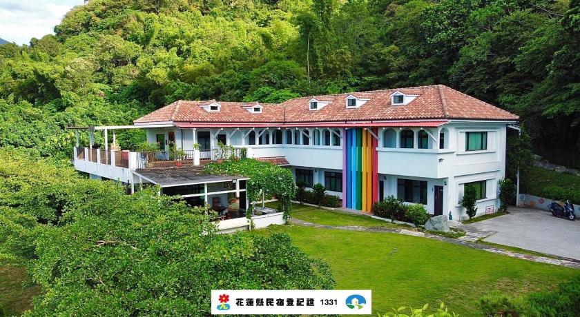 Li Wu Zuo Cun B&B