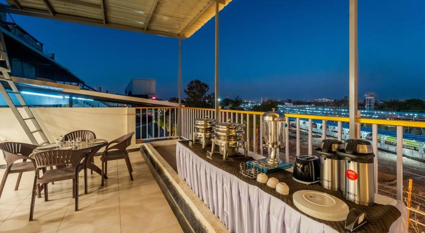 Treebo Vistara Gold Ujjain Junction - image 9