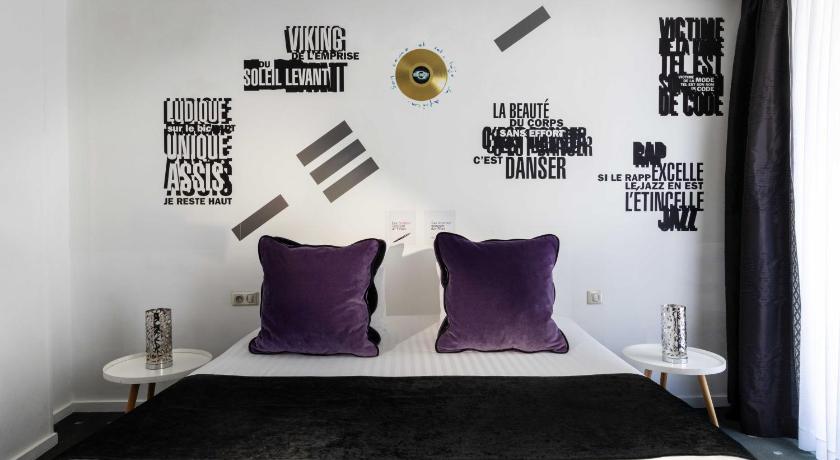 Image of Deluxe Double Bed 15