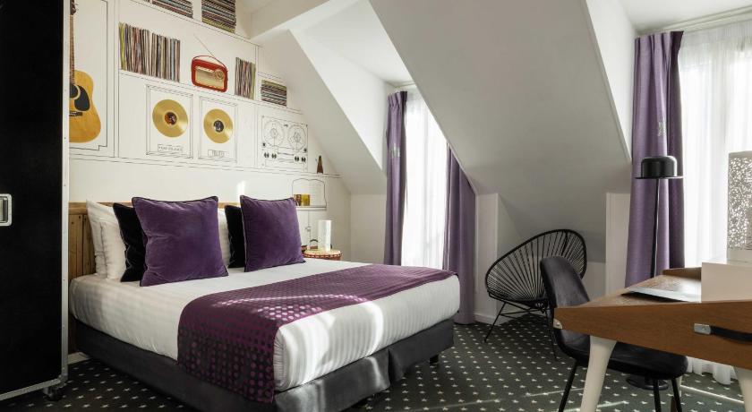 Image of Deluxe Double Bed 5