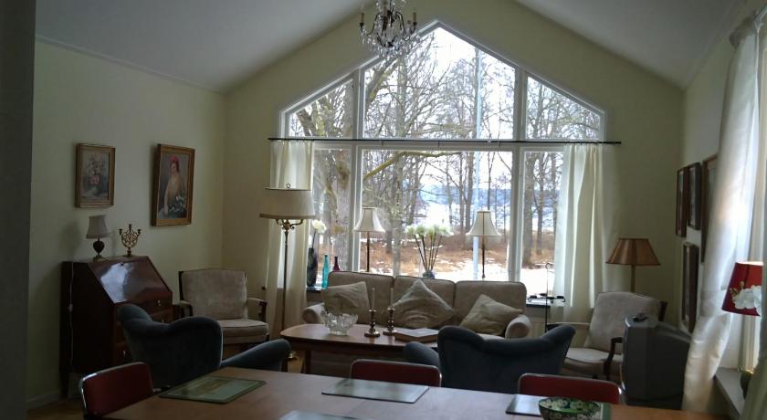 Image of Apartment with Terrace 2