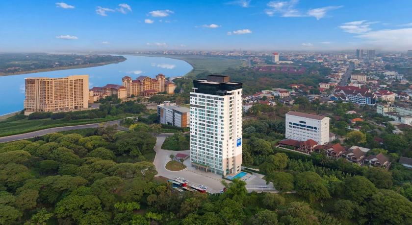 TRYP by Wyndham Vientiane Central - image 2
