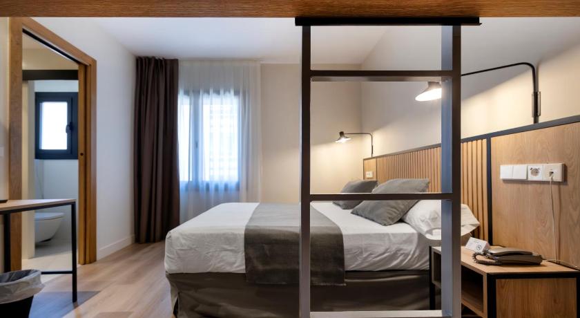 Image of Superior Quadruple Room 1