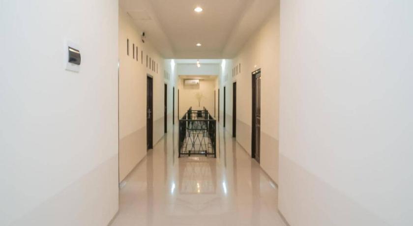 Hartono Inn Seturan Mitra RedDoorz – Condongcatur, ID