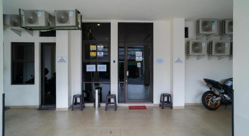 Hartono Inn Seturan Mitra RedDoorz – Condongcatur, ID