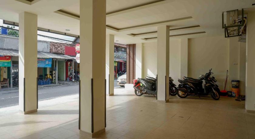 Hartono Inn Seturan Mitra RedDoorz – Condongcatur, ID