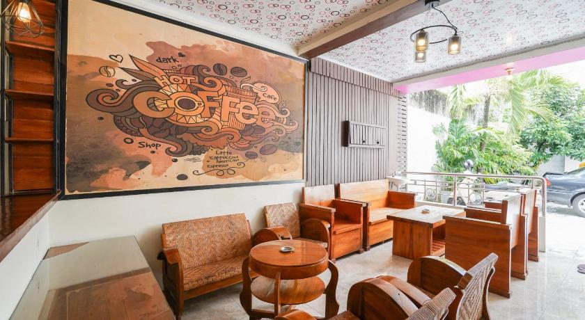 RedDoorz Plus @ Taman Madiun – Madiun, ID