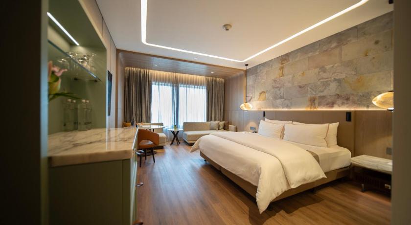 Image of Executive lounge access, Guest room, 1 King 2