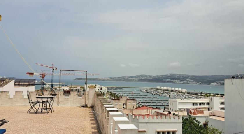 Image of Deluxe Double Room with Terrace and Sea View with shared bathroom 7