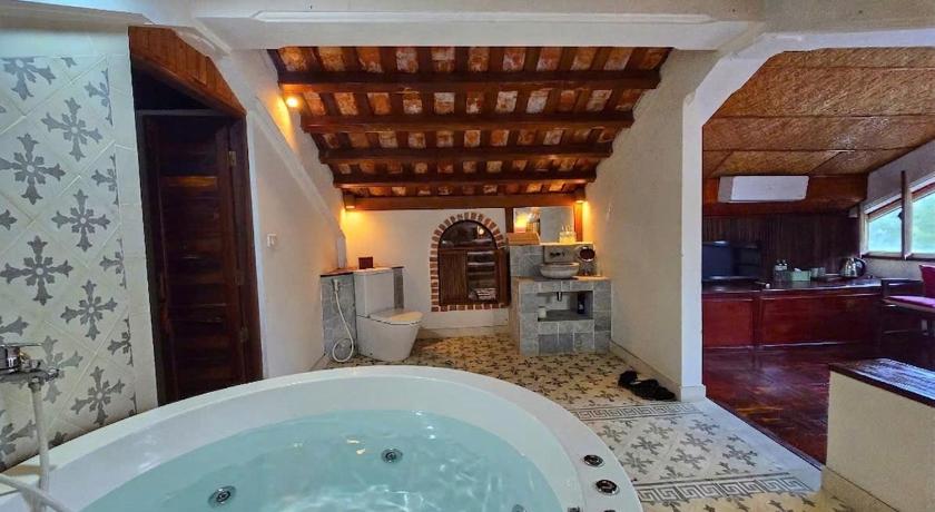 Image of Standard Double or Twin Room 2