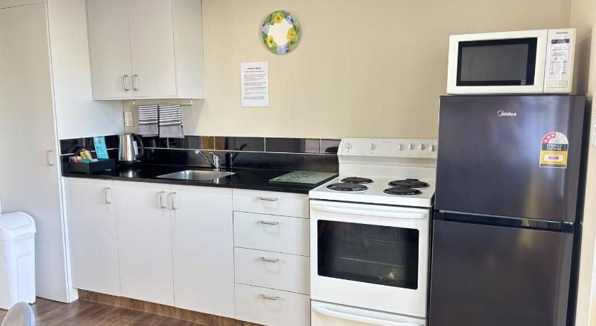 Image of Large Two-Bedroom Apartment 1