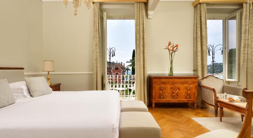 Фото: Полулюкс с балконом и видом на море (Junior Suite with Sea View and Balcony) 8