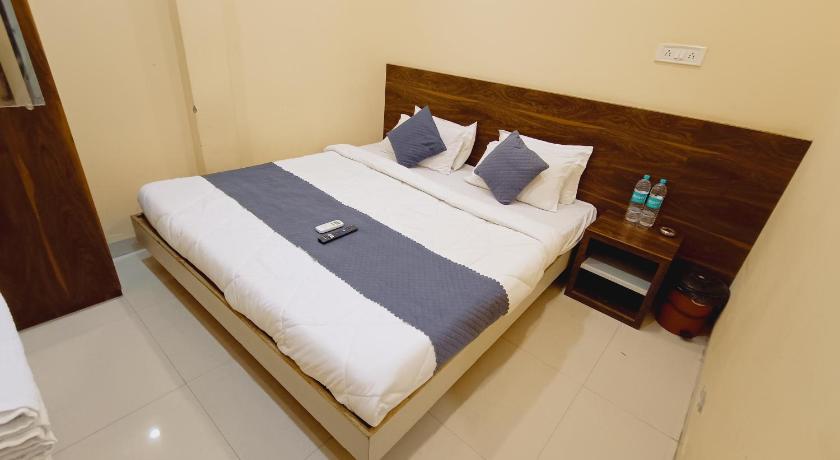 Shree Krishna Hotel - image 31